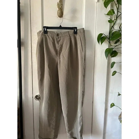 Claiborne Men’s size 38 x 30 khaki pants - Picture 1 of 8